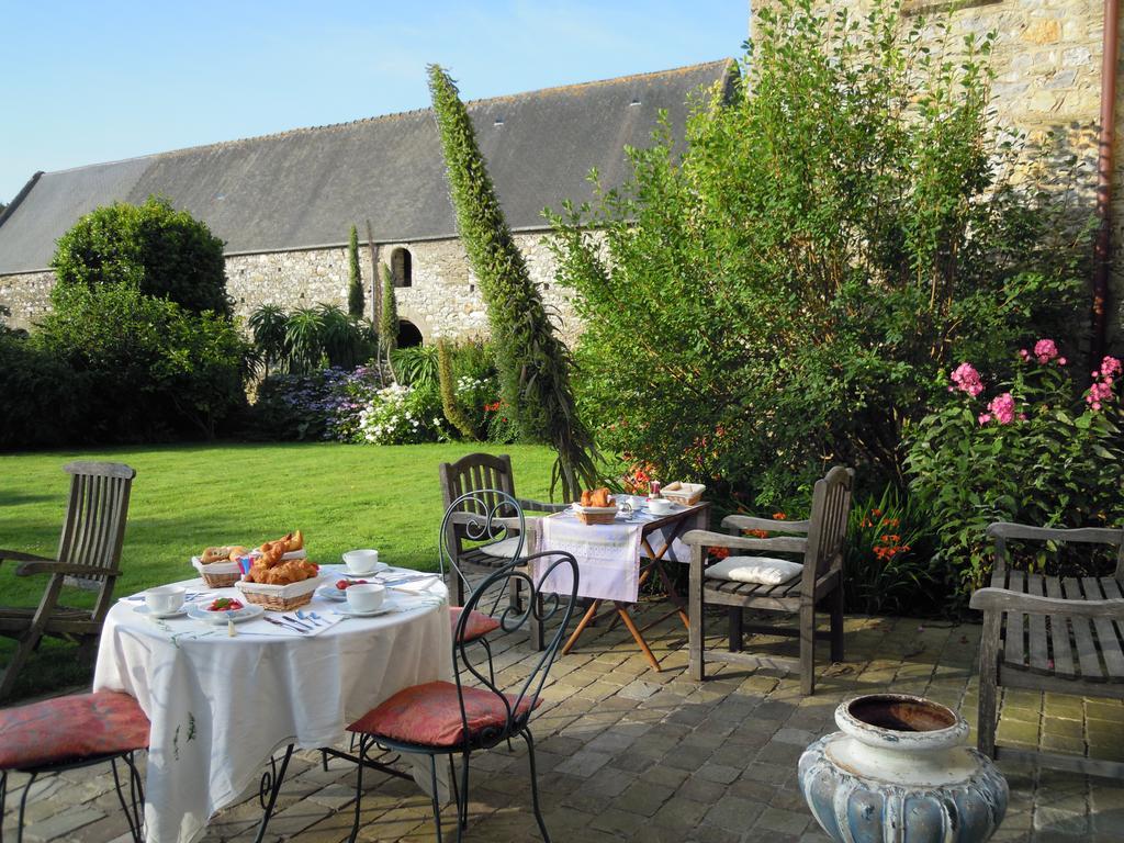 Le Manoir De La Fieffe Bed and Breakfast Cherbourg-en-Cotentin Esterno foto